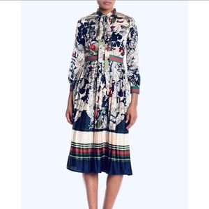 Dalia MacPhee Flora Print Tie Neck Dress Medium